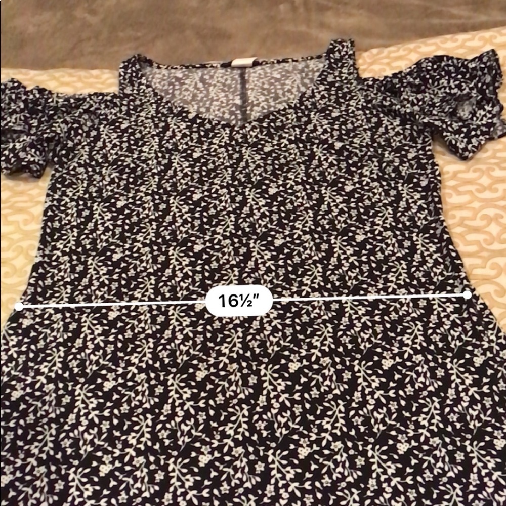 Dress - Picture 8 of 8
